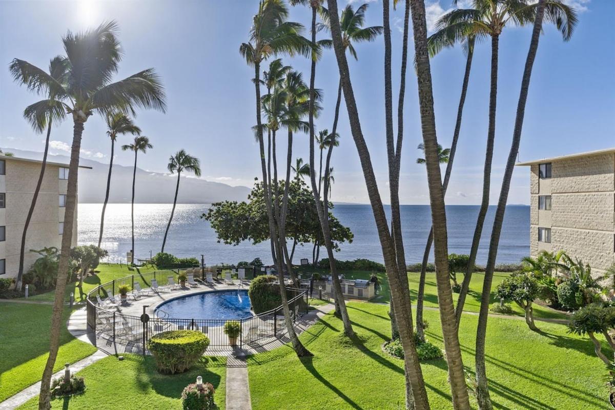 Вилла Direct Oceanfront—Fully Remodeled—Sleeps 6 Wailuku Экстерьер фото